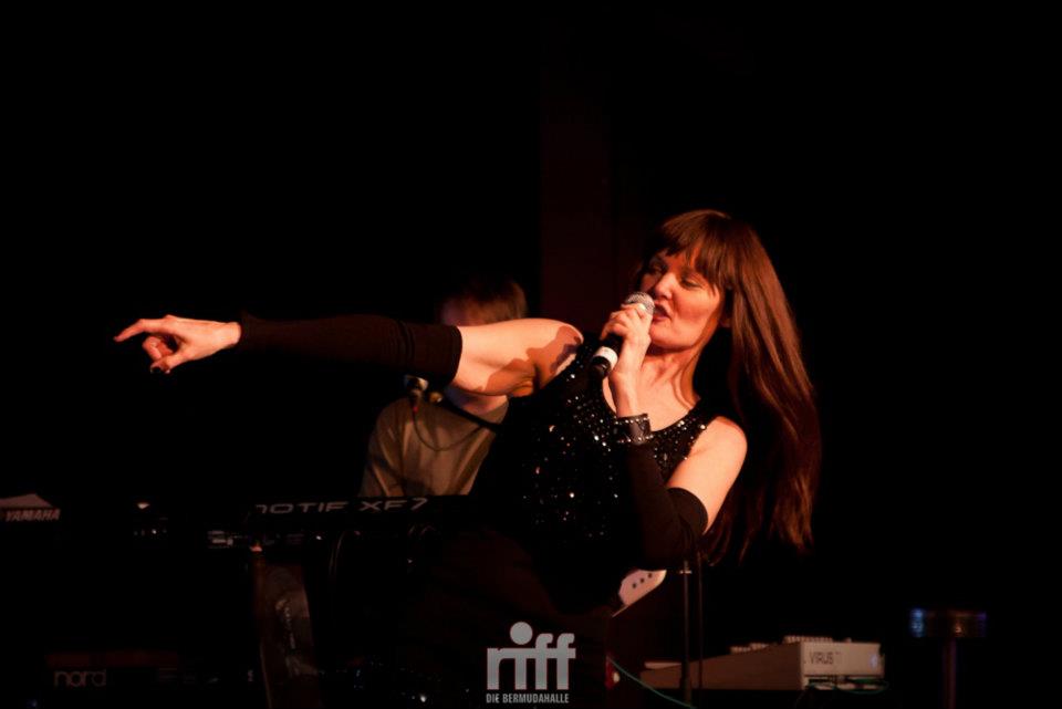 Pamela Falcon - Riff show - April 2012