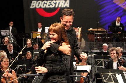 Pamela Falcon & Steven Sloane & The Bochum Symphonic Orchestra
