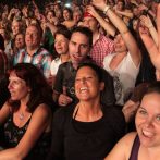 Das Publikum für Pamela Falcon am Zeltfestival Ruhr 2013 – Foto: Frank Oppitz